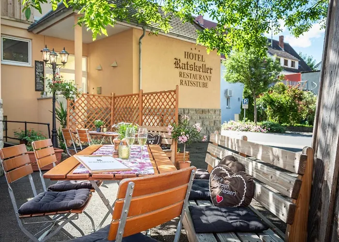 ゲストハウス Ratskeller ラウダ・ケーニヒスホーフェン